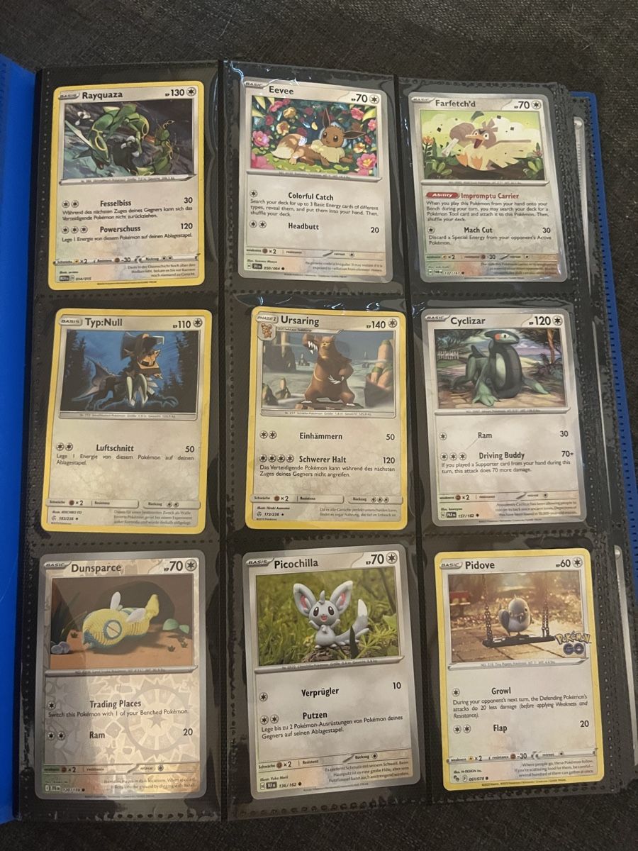 Pokémon Sammelbilder & Trading cards: Diverse Pokemon Sammelkarten mit 2 Albume – Gebraucht aus Rickenbach LU von Gigaxo