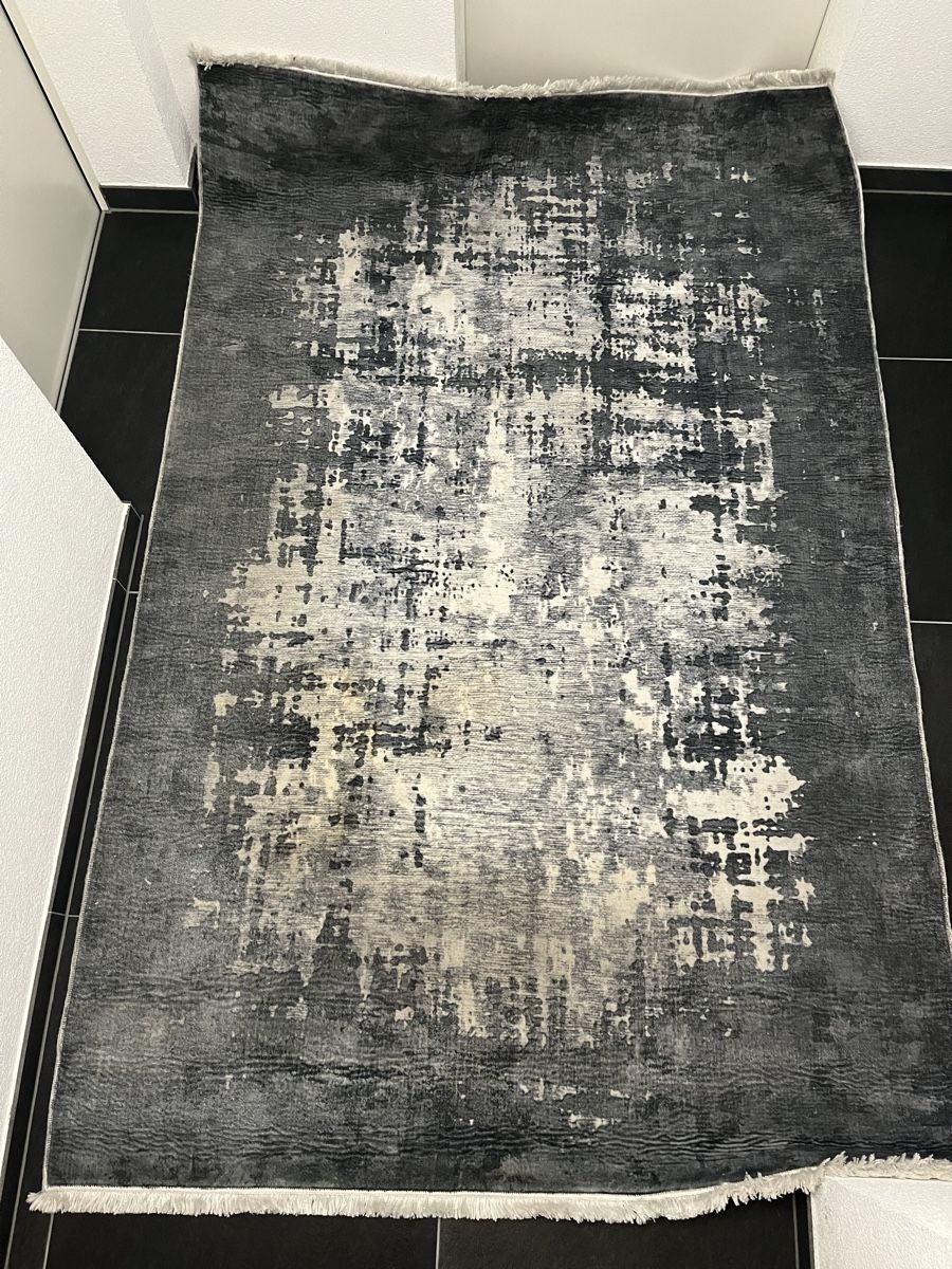 Tappeti: Teppich grau Bambusseide – Usato da Lengnau BE venduto da U_g_o 1
