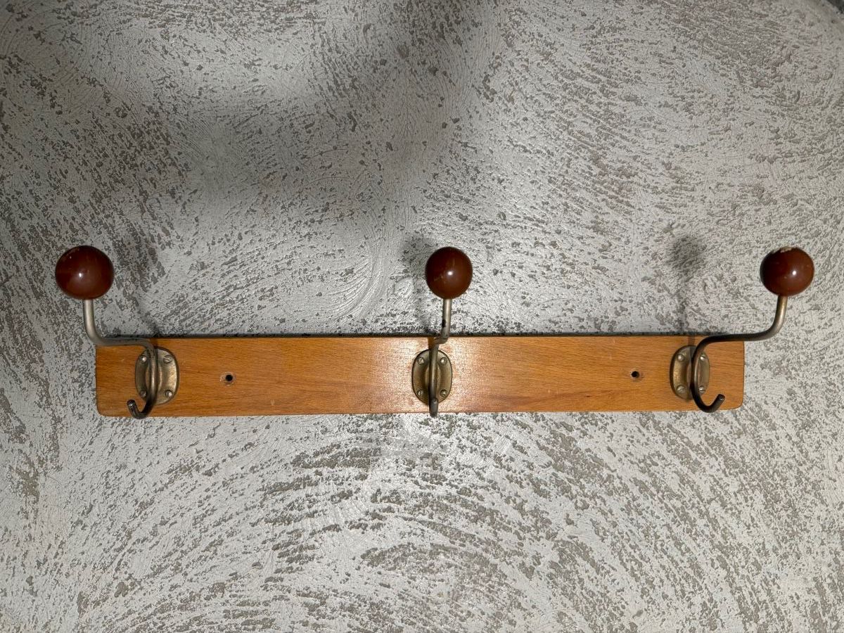 Garderobe: Vintage Wandgarderobe – Gebraucht aus Chur von pet_q7kd