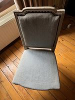 Chaise typiques du style Louis XVI