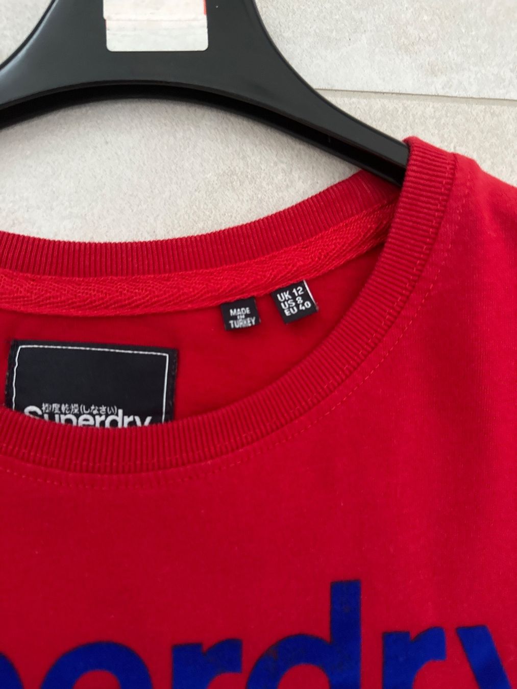 Superdry T-shirt: Damen Superdry T-Shirt rot – Usato da Zug venduto da Hehe 3