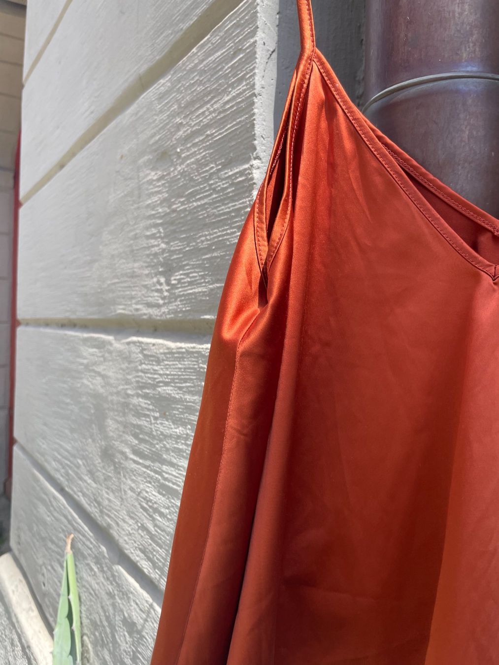 Zara Top: Orange satin top – Usato da Zürich venduto da Chiara.la 1