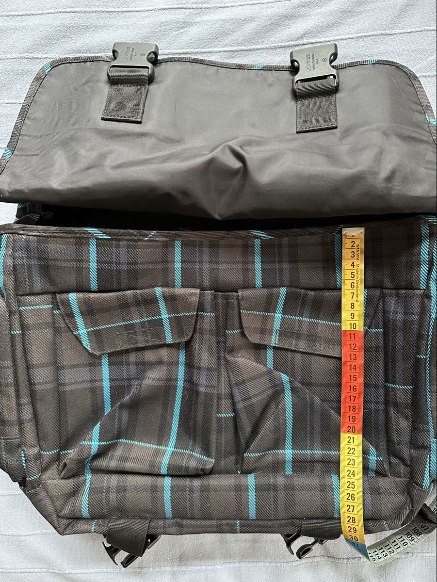 Eastpak Borse: Eastpak Laptoptasche - fast wie NEU – Usato da Wetzikon ZH venduto da eli_k7fq 6