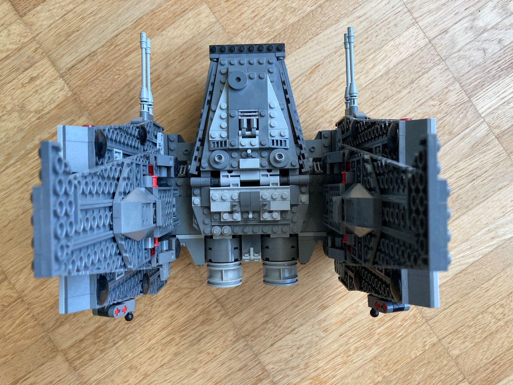 Lego Giocattoli: LEGO STAR WARS Set 75104 Kylo Ren's Command Shuttle – Usato da Nürensdorf venduto da salut 2