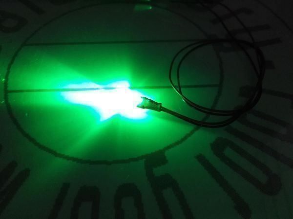 Componenti elettronici: LED 3mm verkabelt, 12V DC, grün – Nuovo (secondo la descrizione) da Luzern venduto da Salefactory