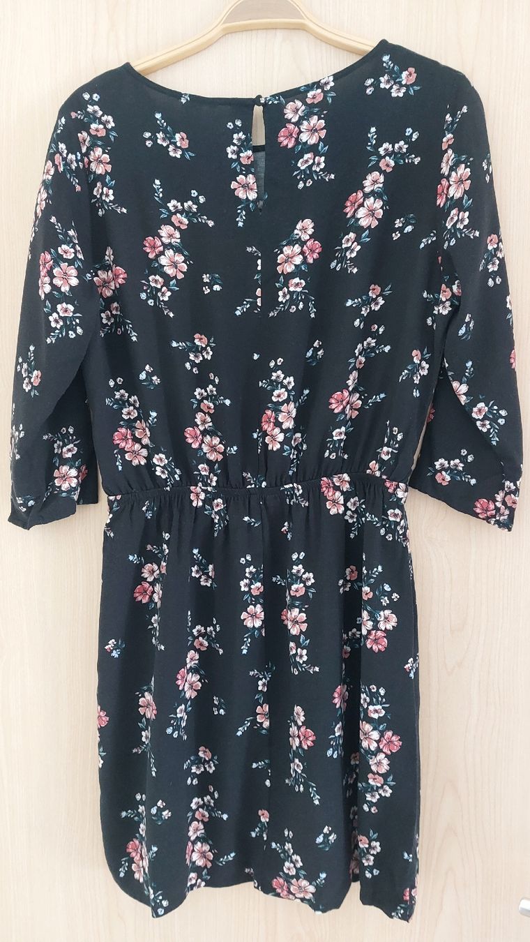 H&M Vestiti: Damen Kleid, grösse 38, mit Blumenmuster – Usato da Dettighofen venduto da monaso 3