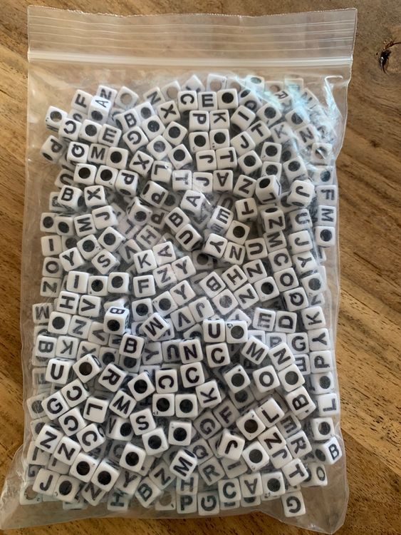 Whaline Holzperlen Set – 700 Stück, Mit Buchstaben & Zahlen, 10 Mm, Für DIY Schmuck & Deko