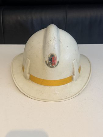 Ancien casque pompier SIS Genève Suisse vintage