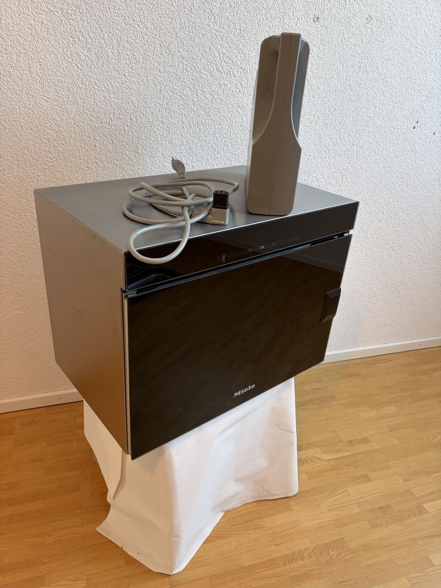 Miele Elettrodomestici da cucina: Miele Dampfgarer Steamer DG 6010 – Usato da Wil SG venduto da Klicks