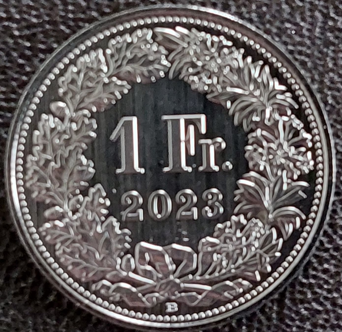 Tutti le monete: 1 Franken 2023 stgl. / aus Münzsatz – Nuovo (secondo la descrizione) da Arch venduto da coinsandmore