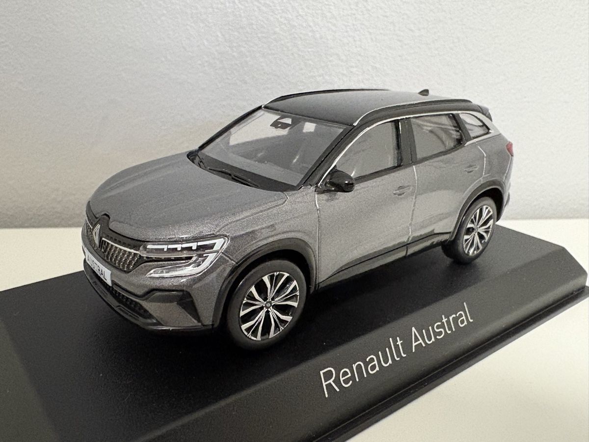 Renault Modellini d'auto: Renault Austral NOREV (1/43) – Nuovo e nell'imballaggio originale da Genève venduto da auto_miniatures