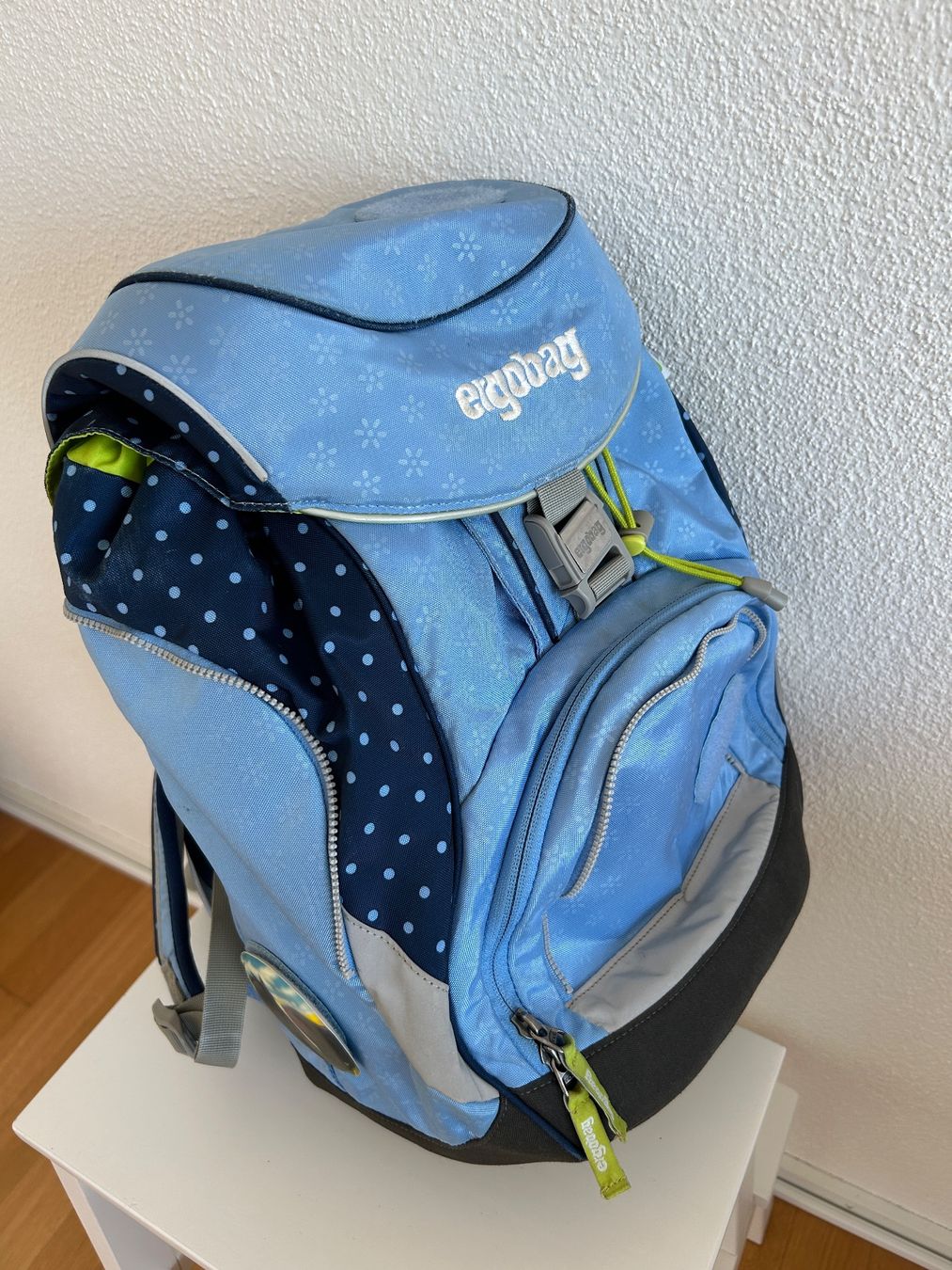 Ergobag Borse & Zaini: Ergobag Schulsack 3-teiliges Set – Usato da Münchenstein venduto da Pasdra 3