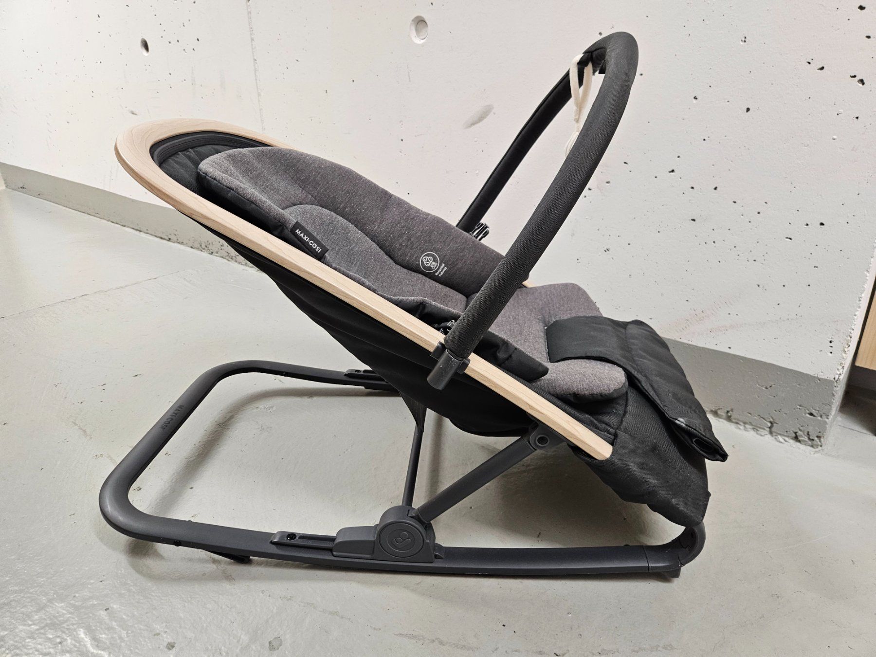 Maxi-Cosi Sdraiette & Sdraiette a dondolo: Maxi Cosi Wippe Kori Beyond Graphite Eco – Usato da Sargans venduto da Lars89 1