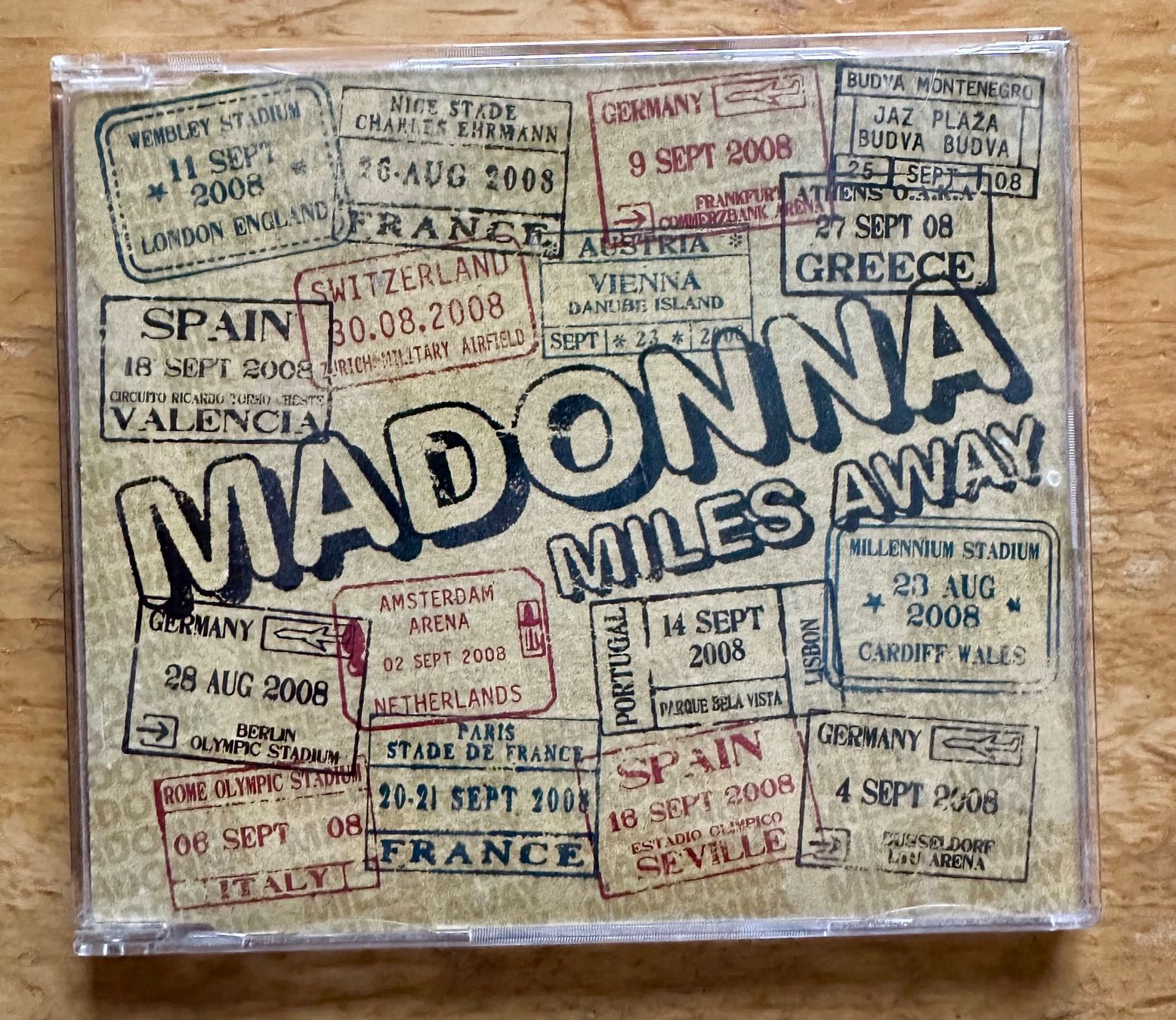 CD: Madonna Miles Away CD Single – Usato da Lausanne venduto da davzic