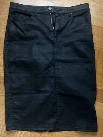 Schwarzer Lederlook Rock von MNG Gr.40 (7)