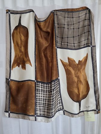 Tino Lauri Foulard Seide 83x85 cm gemustert guter Zustand