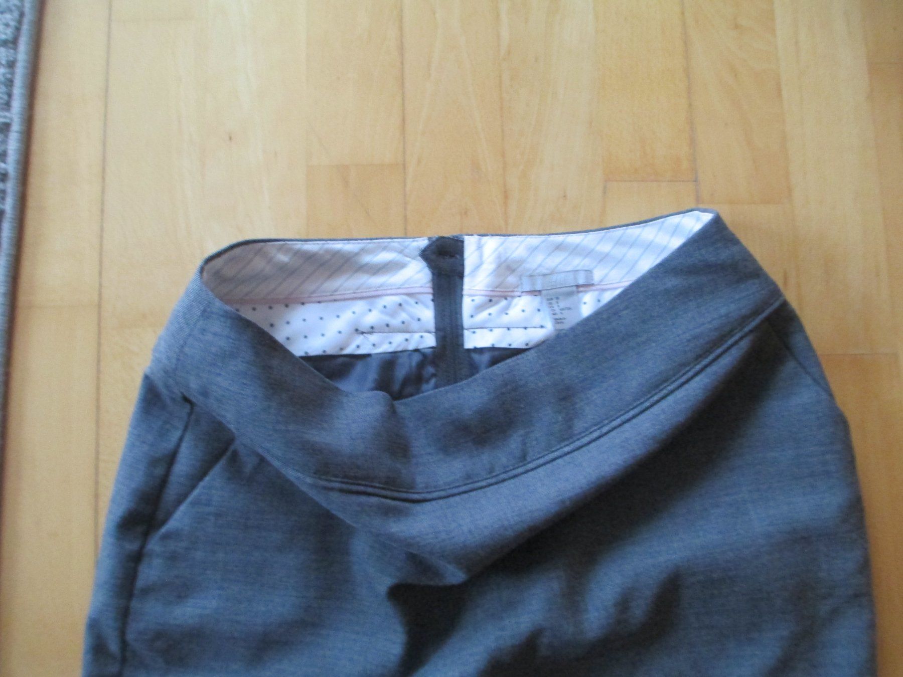 H&M Gonne: Toller Stoffrock Gr 38 – Usato da Landquart venduto da Froneri 2
