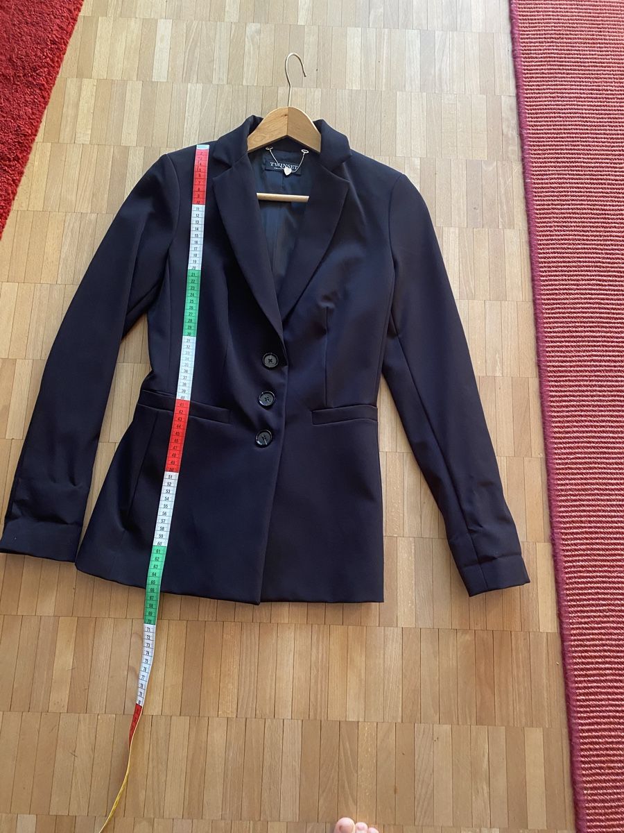 Twinset Giacche: Twinset Damen Jacke – Usato da Laupen BE venduto da ole_l8gg 3