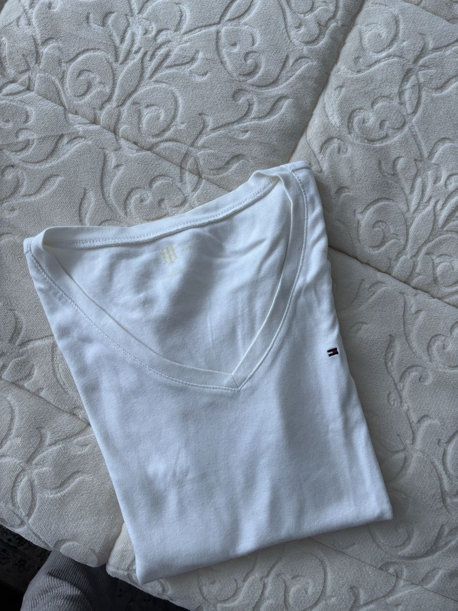 Tommy Hilfiger T-Shirts: Tommy Hilfiger T shirt White Size L – Neu (gemäss Beschreibung) aus Horgen von lme_8kj7 5