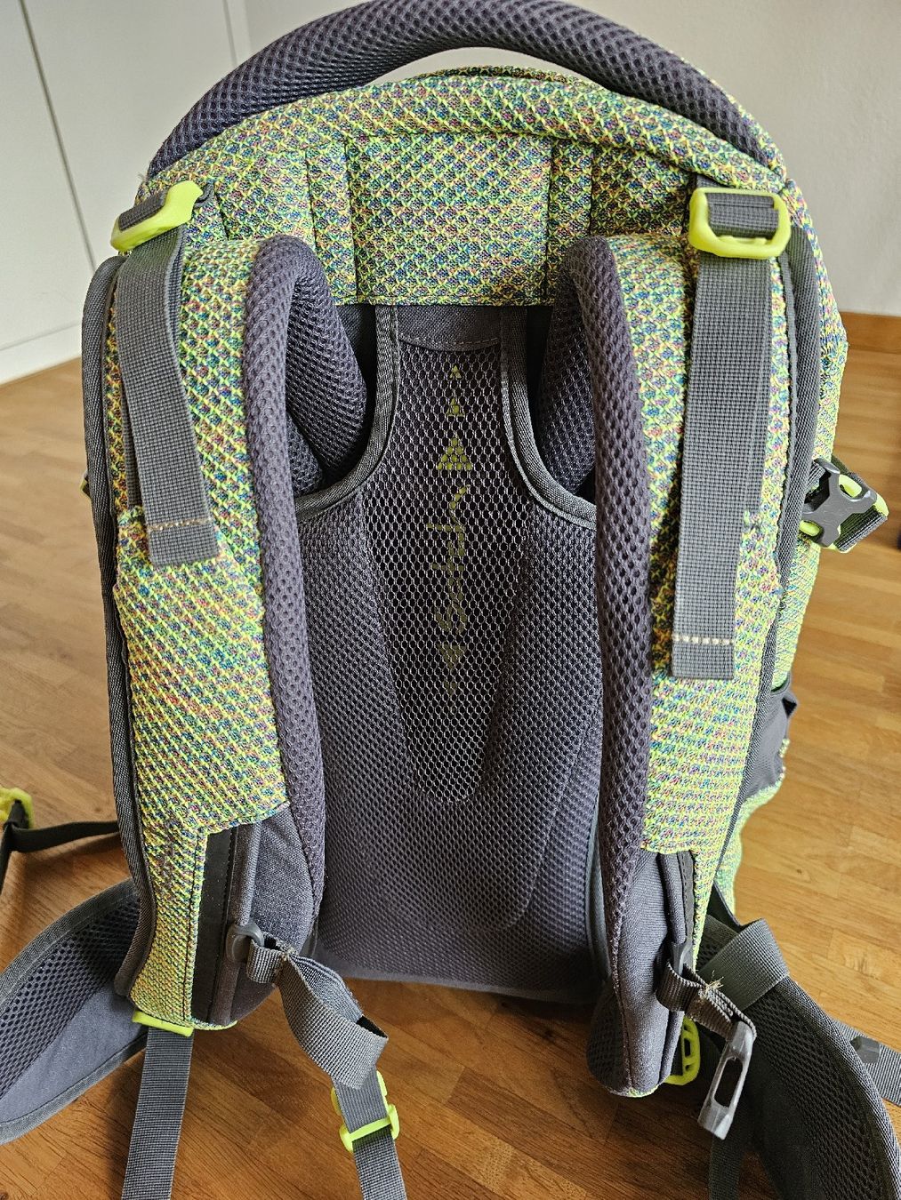 Satch Rucksäcke: Satch Schulrucksack – Gebraucht aus Laupen BE von Luftibuss 2