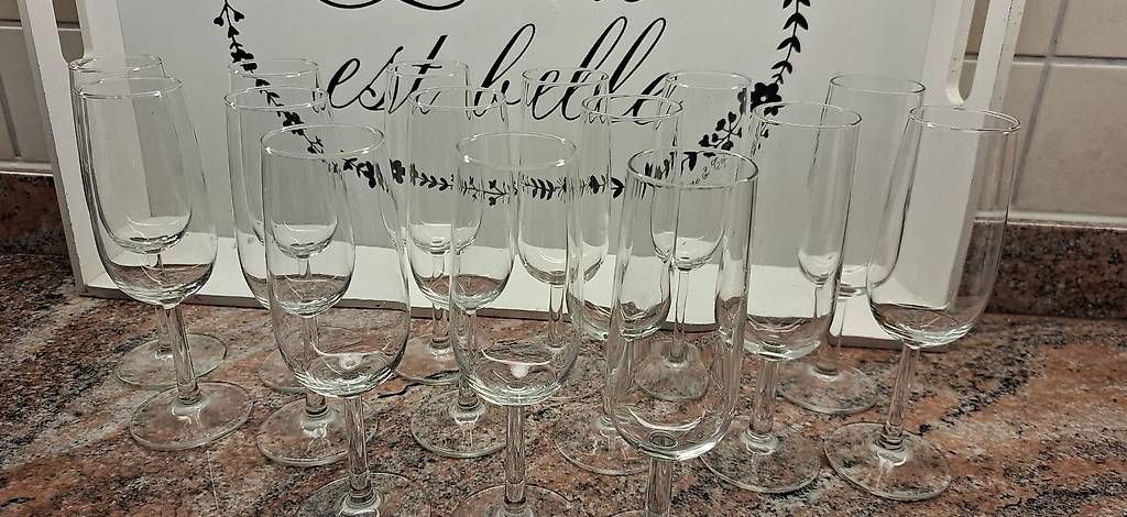 Verres: Champagnergläser 15 Stück  – D'occasion à Büren an der Aare par wiluna01 1