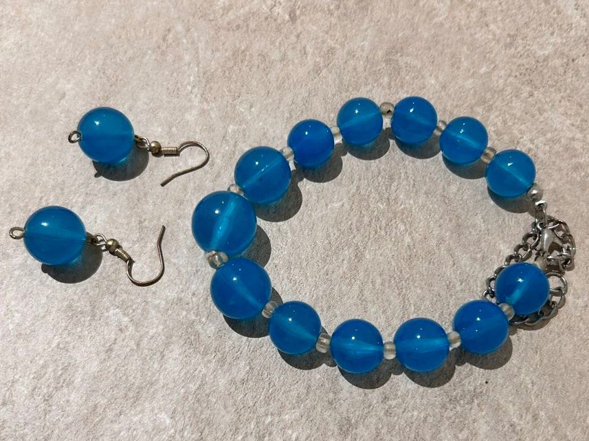 Bracciali & Braccialetti: Blauer Modeschmuck (Armband + Ohrringe) – Usato da Sursee venduto da ramona0406