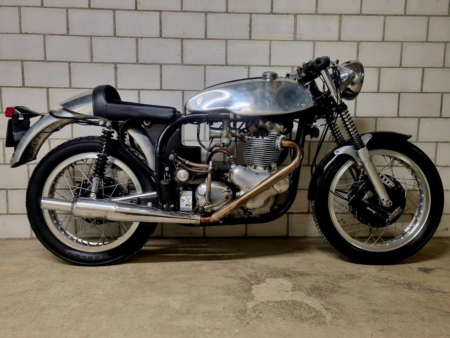 Norton Strada: Norton Commando 850 Cafe Racer – Usato da Rüti ZH venduto da Fideris100