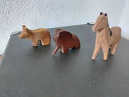 Holzfiguren Set drei Tiere Pferd Elefant Bär gebraucht