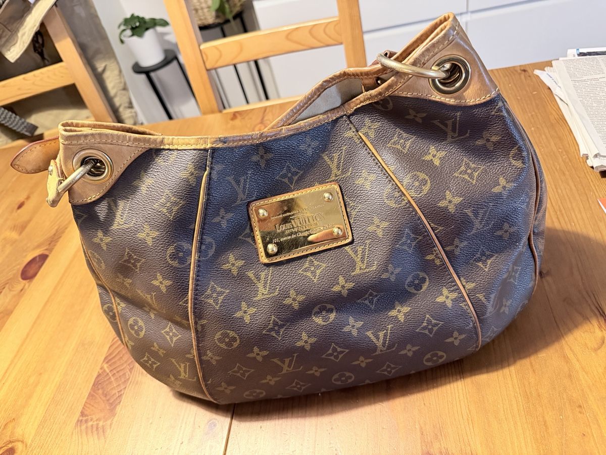 Louis Vuitton Sacs femmes: Louis Vuitton Galiera PM  – D'occasion à Zürich par kim_kong