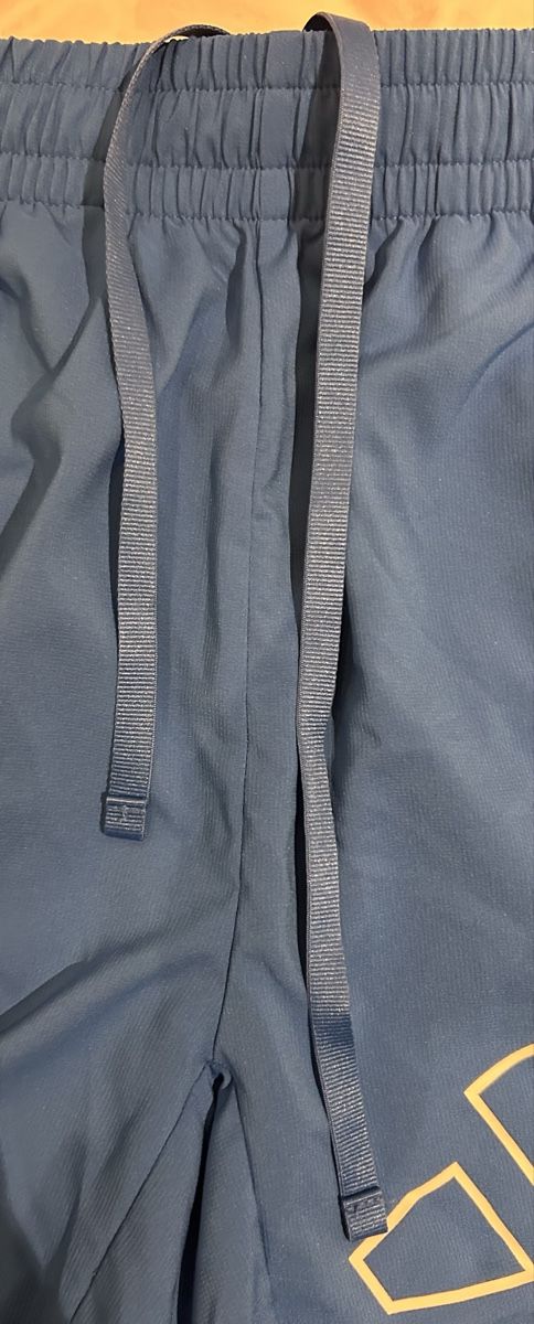 Adidas Hosen: Adidas Shorts – Gebraucht aus Basel von Christopher123 4