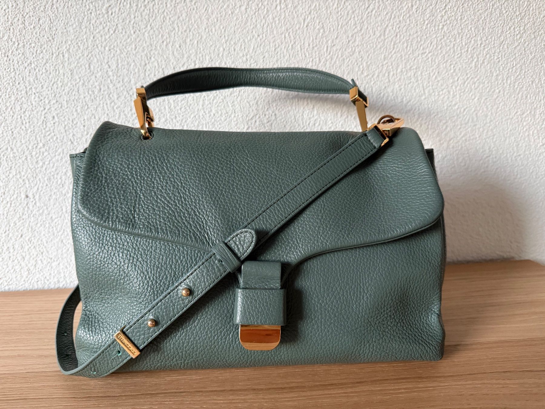 Coccinelle Taschen für Damen: Coccinelle Tasche grün – Defekt aus Kloten von ble_78dj