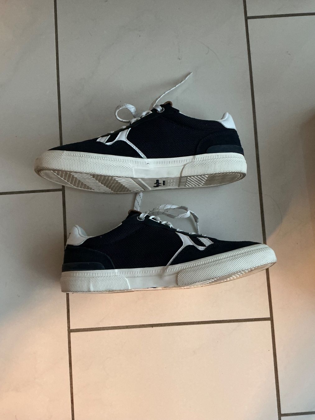 Pepe Jeans Scarpe da uomo: Schöne Pepe Jeans Stoff Schuhe Gr.42 – Nuovo (secondo la descrizione) da Biel-Benken BL venduto da Sahra1 2