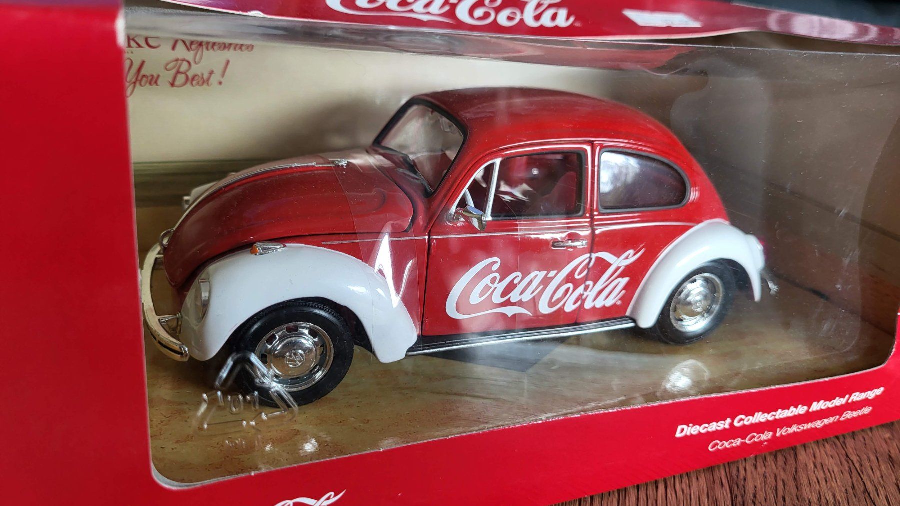 Modellini d'auto: VW Käfer Coca Cola 1:24 Oxford – Usato da Rothrist venduto da Juana5 1