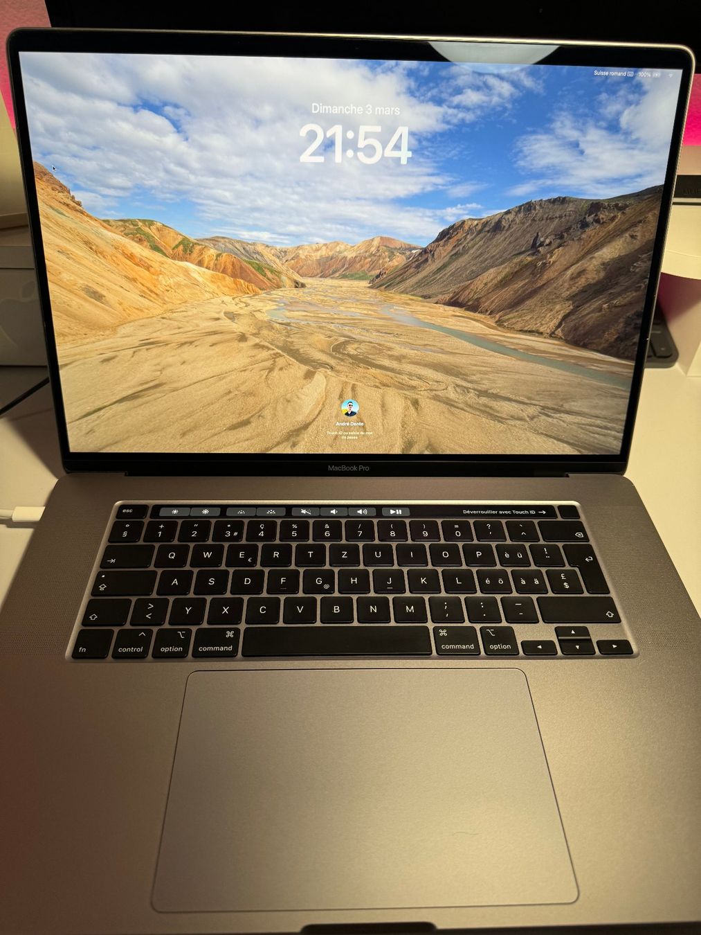 Apple Notebook: MacBook Pro 16' Touch Bar – Usato da Belmont-Lausanne venduto da A.ndre 4