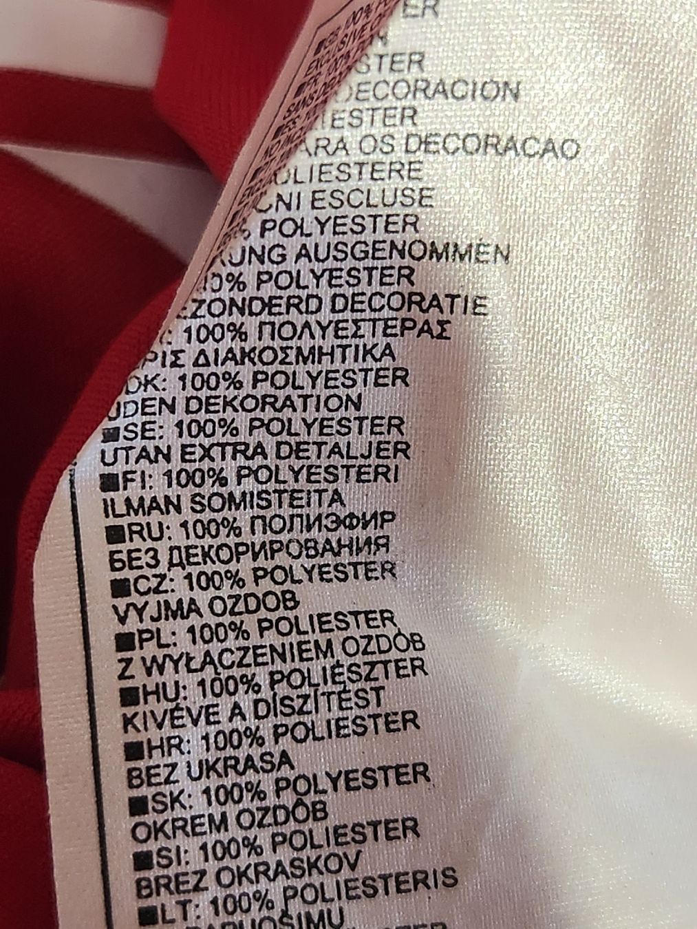 Nike T-shirt: T-shirt Nike rouge taille L  – Usato da Niedergösgen venduto da Eva2410 5