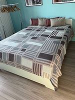Lit avec matelas blanc 160x200cm