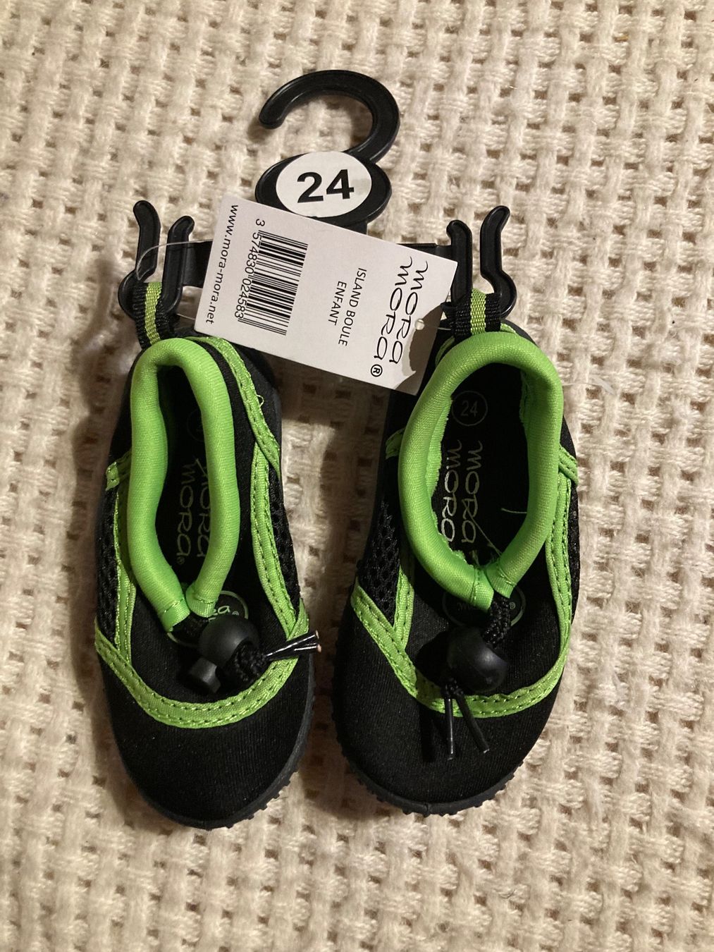 Schuhe für Jungen: Chaussures d’eau enfants – Gebraucht aus Chancy von dia_tb2t