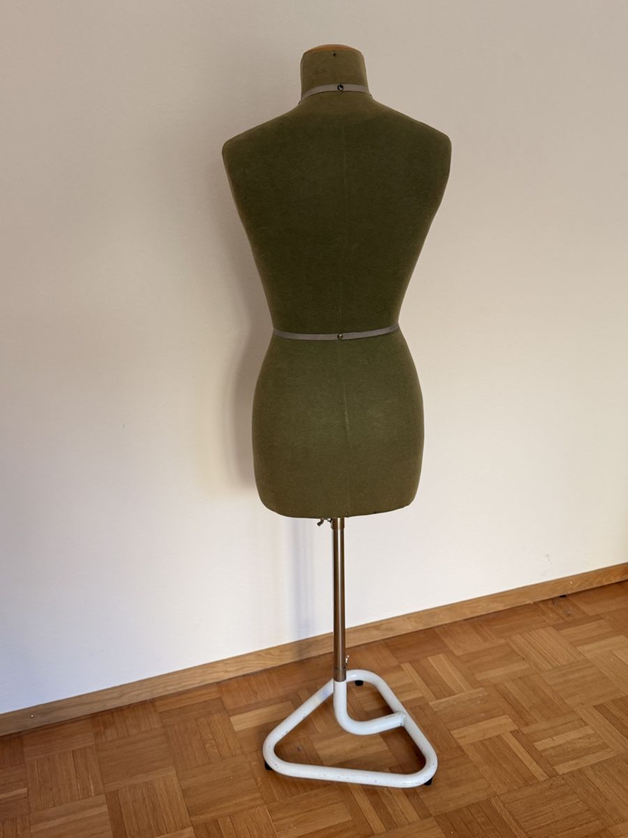 Bambole: Vintage Schneiderpuppe  – Usato da Laupen BE venduto da Lisafurby 1