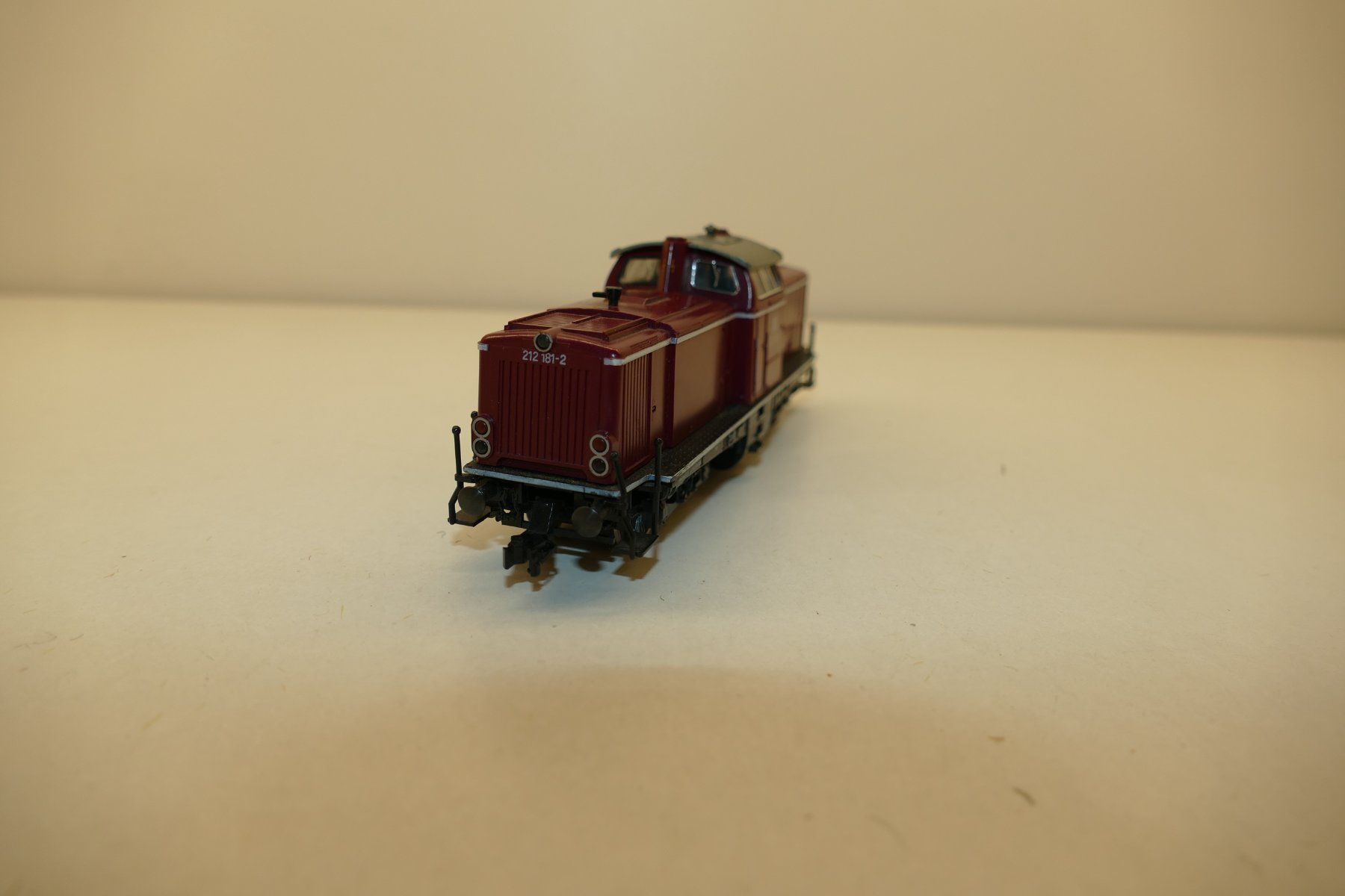 Fleischmann Modellini di ferrovie: Fleischmann H0: DB Diesellok BR212 – Usato da Niederhasli venduto da rail-duerst 2