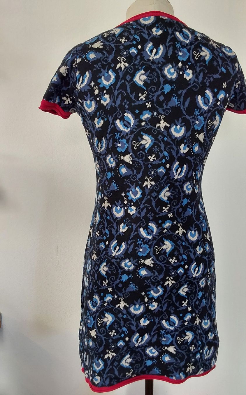 Vestiti: Strickkleid Anuscha S Baumwolle – Usato da Köniz venduto da scopello12 3