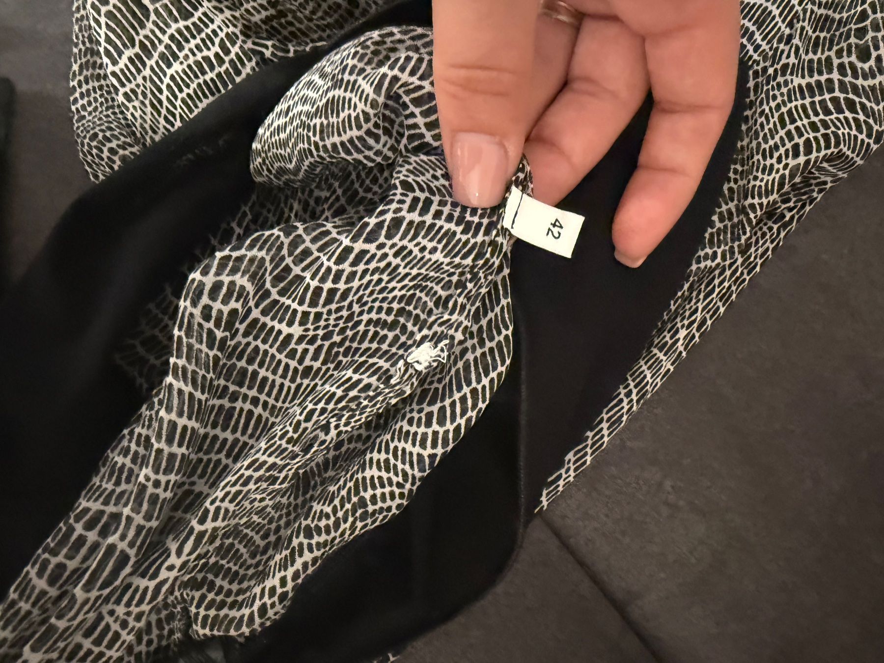 Camicette: Elisabetta franchi chemise – Usato da St-leonard venduto da Lilliii 7