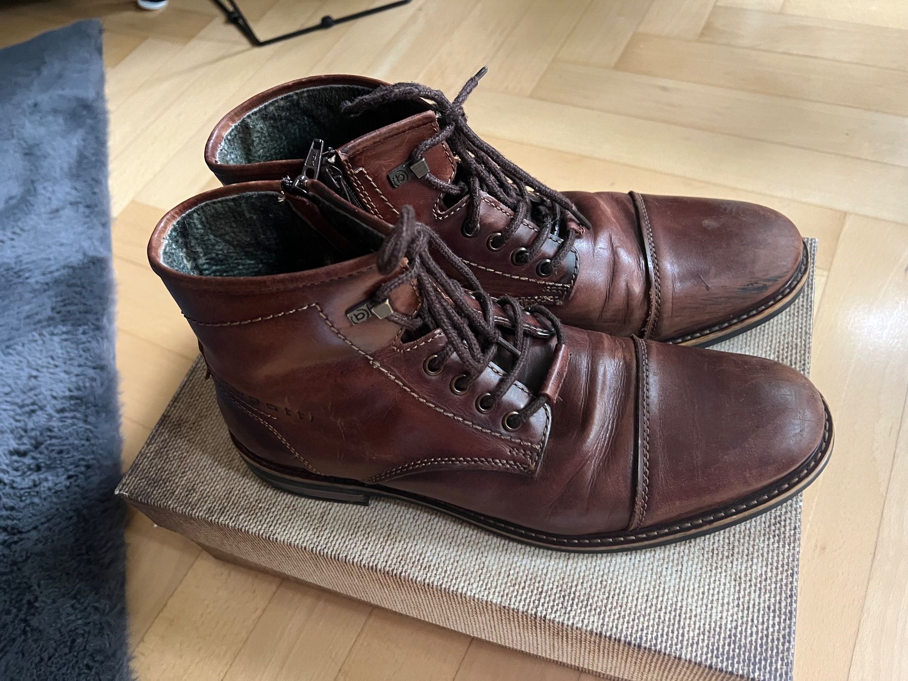 Bugatti Scarpe da uomo: Bugatti Brown Leather Ankle Boots - Size 43 - Winter Ready! – Usato da Zürich venduto da tra_wl8x 2