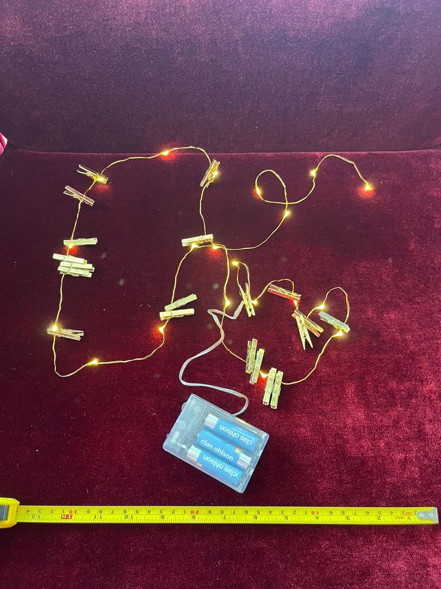 Ghirlande e barre luminose: LED string lights with clothespins battery operated 40-60cm – Nuovo (secondo la descrizione) da La Punt Chamues-ch venduto da yan_ptw6