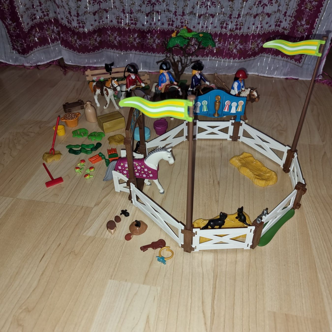 Playmobil Giocattoli: Playmobil Reiterset – Usato da Frenkendorf venduto da Mirasen 6