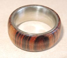 Holzring Ring Edelstahlkern Handarbeit Grösse 60 Bague bois