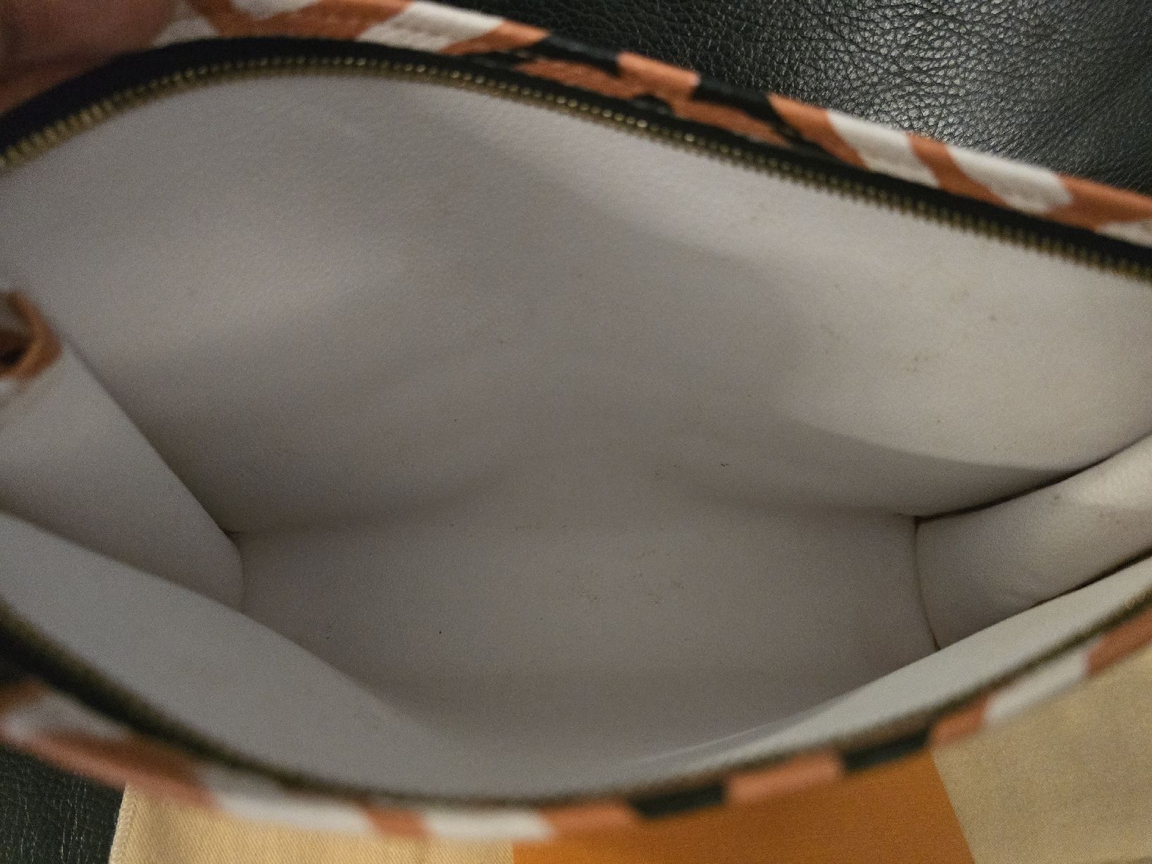 Louis Vuitton Custodie per cosmetici: LOUIS VUITTON POCHE TOILETRY 26 CRAFTY – Usato da Gattikon venduto da lavric_d 5