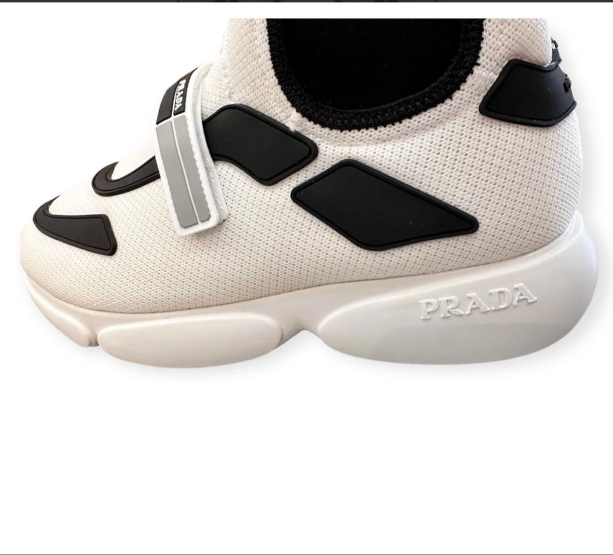 Prada Damenschuhe: PRADA CLOUDBUST SNEAKERS – Neu und originalverpackt aus Lachen SZ von HelvetiaLuxury 4