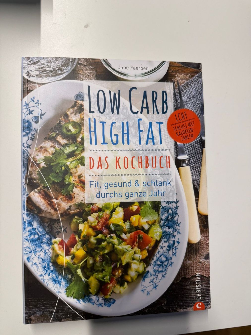 Libri: Low Carb High Fat - Das Kochbuch – Nuovo (secondo la descrizione) da Zweisimmen venduto da Mousie