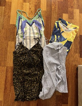 Diverse Sommerkleider und Jumpsuits Grösse XS - S