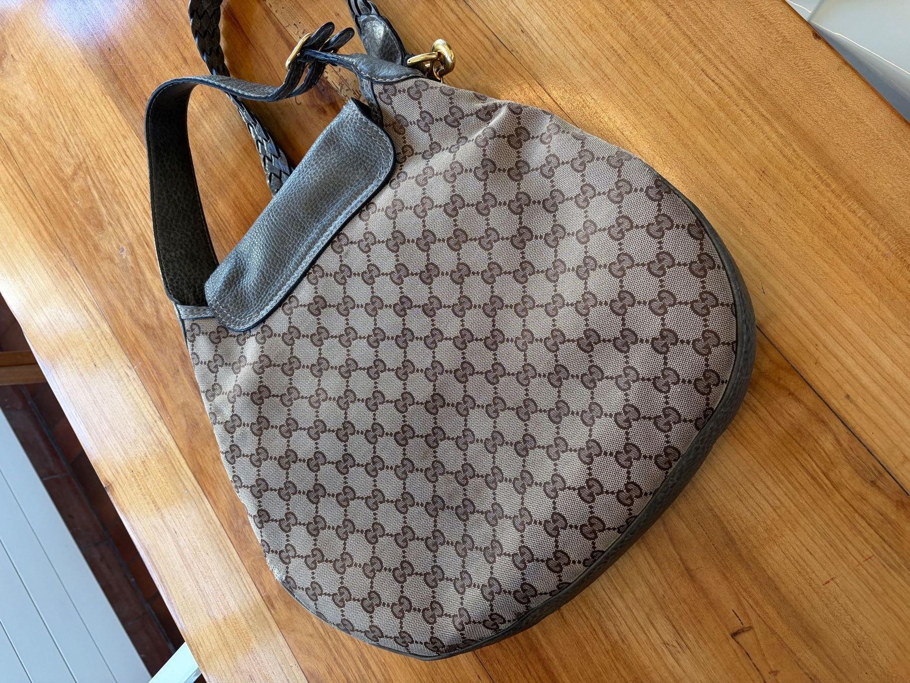 Gucci Sacs femmes: Originale Gucci Handtasche Canvas Leder – D'occasion à Bottighofen par shuser007 2